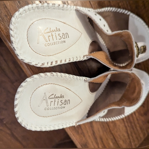 Clarks Shingo Leather Wedge Sandal white, Size 9 Worn Once - Picture 8 of 12